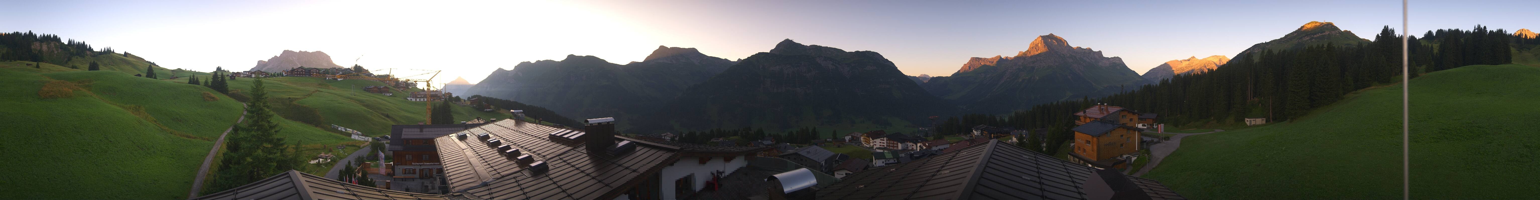 Archiv Foto Webcam Panorama Oberlech - Hotel Goldener Berg