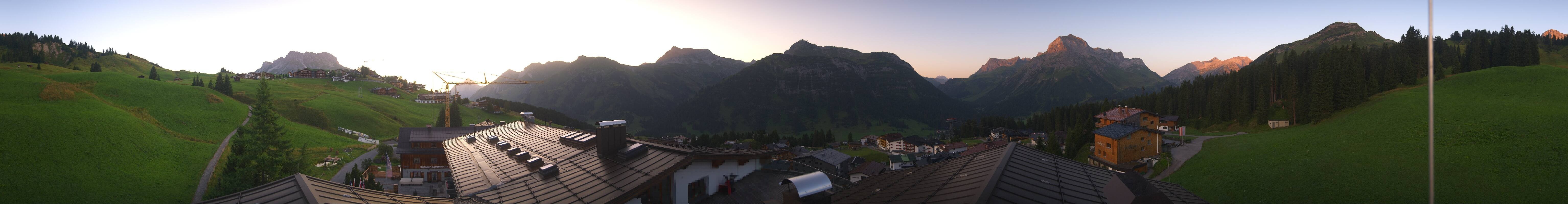 Archiv Foto Webcam Panorama Oberlech - Hotel Goldener Berg