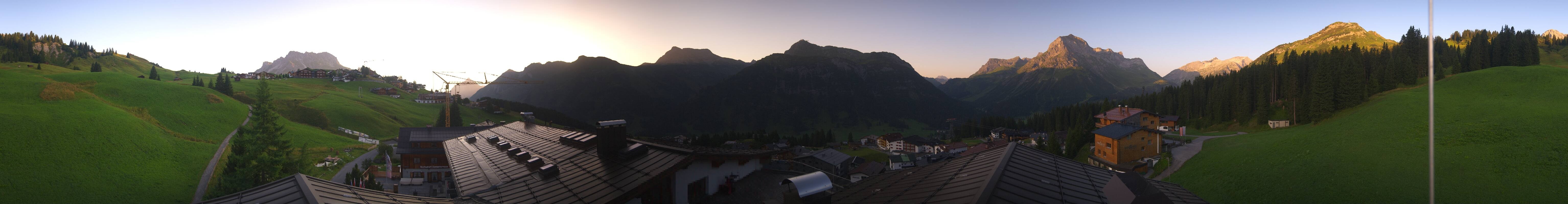 Archiv Foto Webcam Panorama Oberlech - Hotel Goldener Berg
