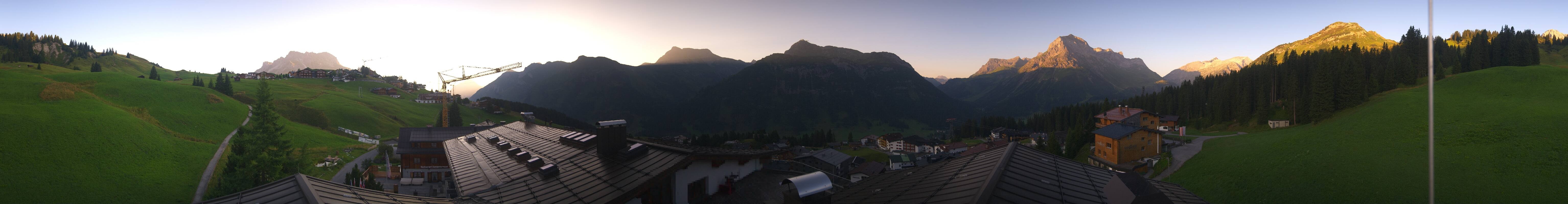 Archiv Foto Webcam Panorama Oberlech - Hotel Goldener Berg