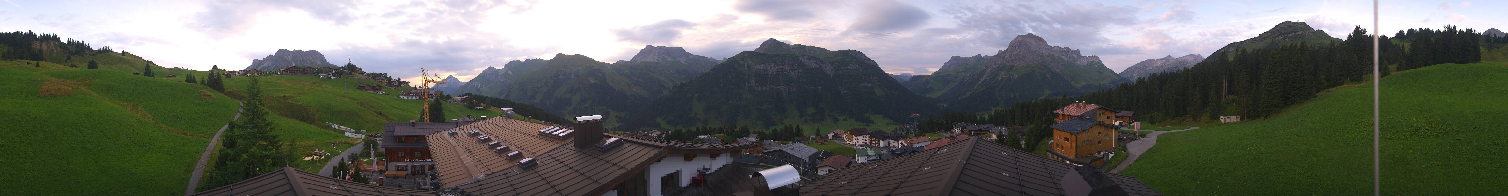 Archiv Foto Webcam Panorama Oberlech - Hotel Goldener Berg
