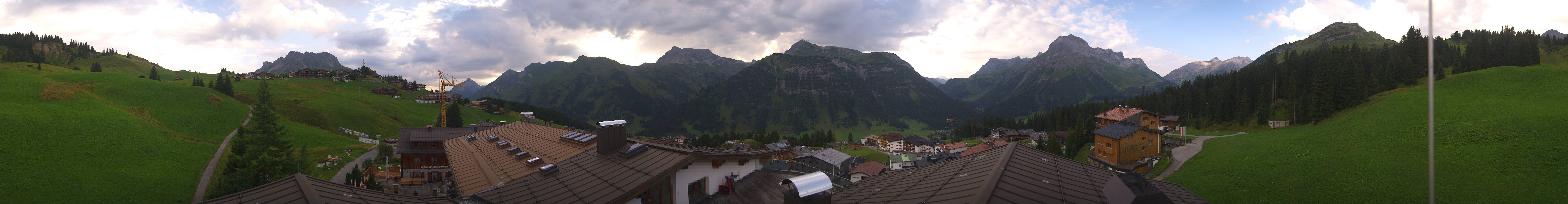 Archiv Foto Webcam Panorama Oberlech - Hotel Goldener Berg