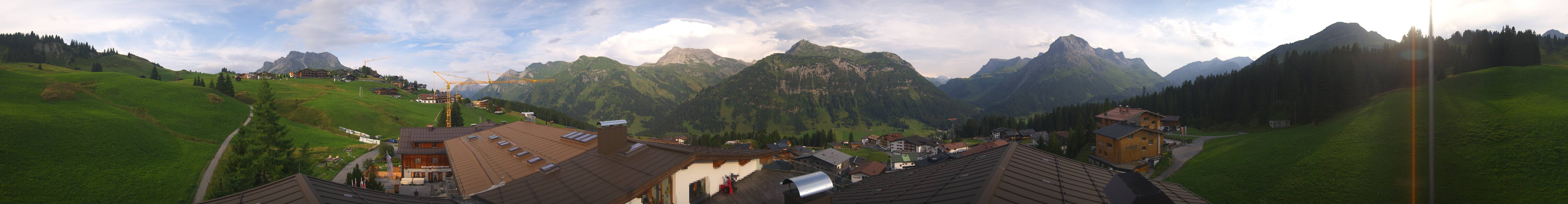 Archiv Foto Webcam Panorama Oberlech - Hotel Goldener Berg