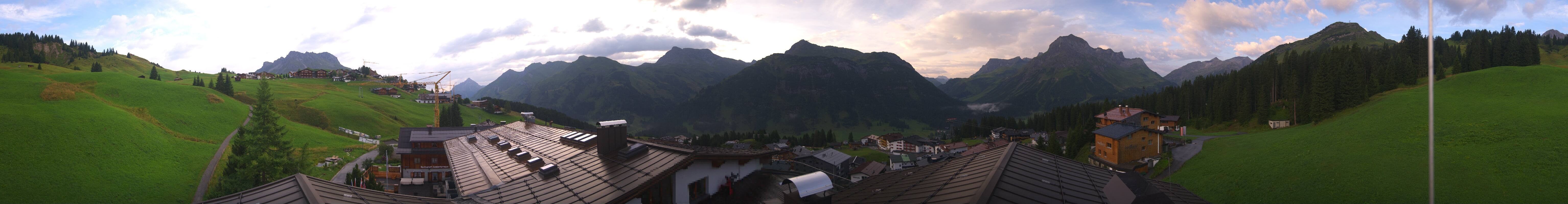 Archiv Foto Webcam Panorama Oberlech - Hotel Goldener Berg