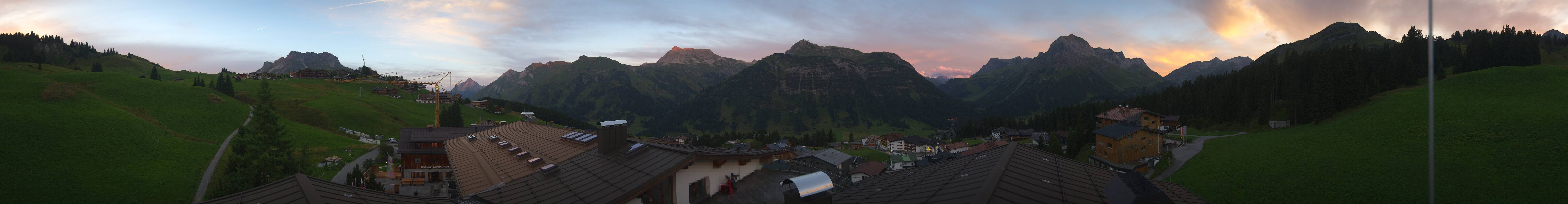 Archiv Foto Webcam Panorama Oberlech - Hotel Goldener Berg