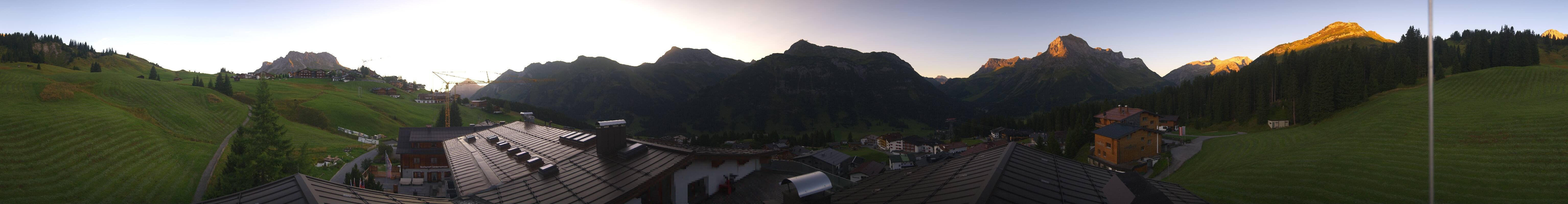 Archiv Foto Webcam Panorama Oberlech - Hotel Goldener Berg