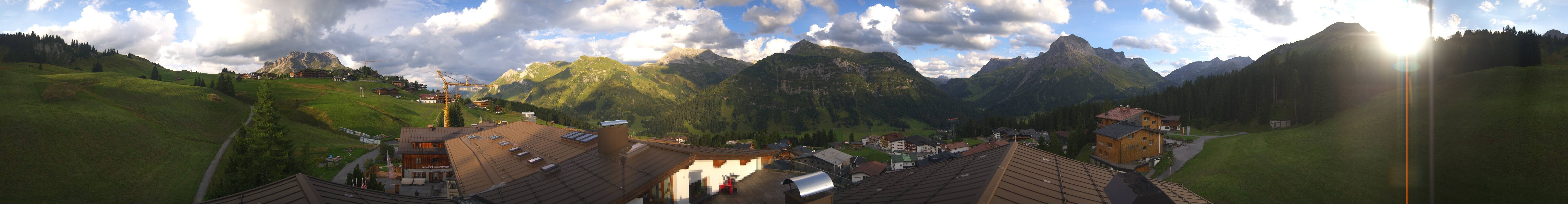 Archiv Foto Webcam Panorama Oberlech - Hotel Goldener Berg