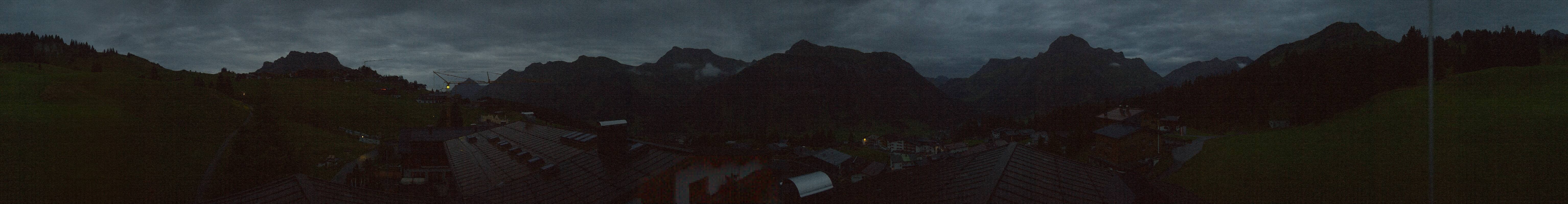 Archiv Foto Webcam Panorama Oberlech - Hotel Goldener Berg