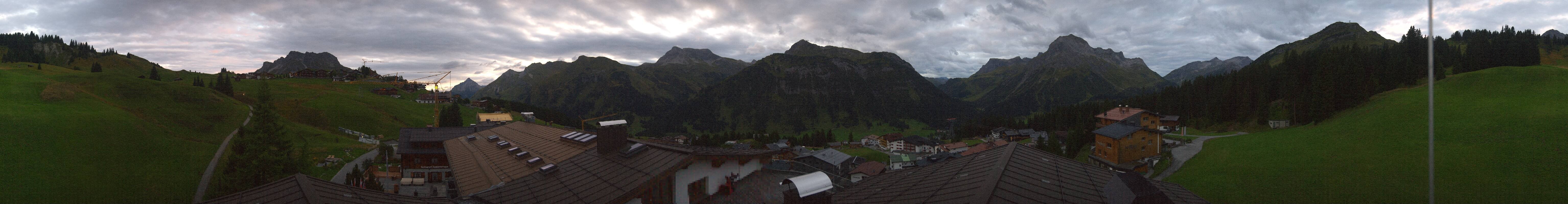Archiv Foto Webcam Panorama Oberlech - Hotel Goldener Berg