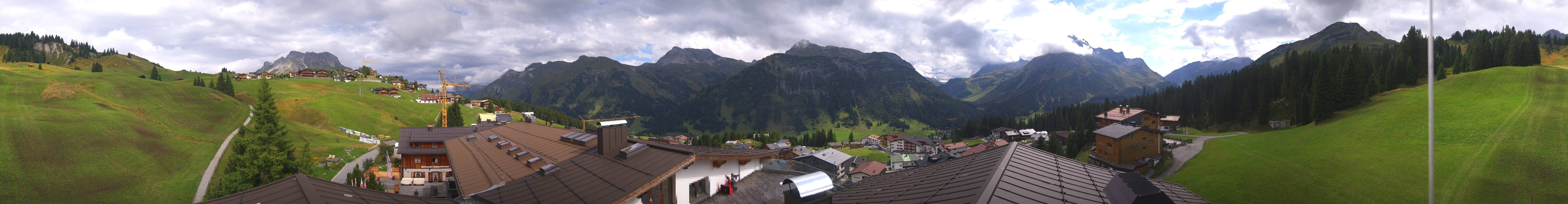 Archiv Foto Webcam Panorama Oberlech - Hotel Goldener Berg