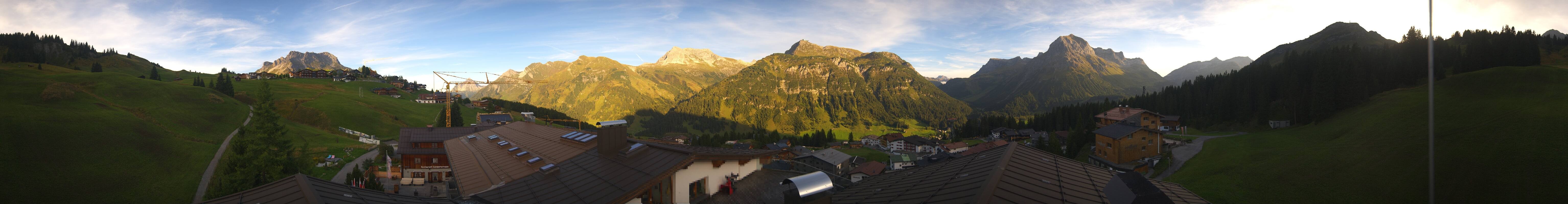 Archiv Foto Webcam Panorama Oberlech - Hotel Goldener Berg