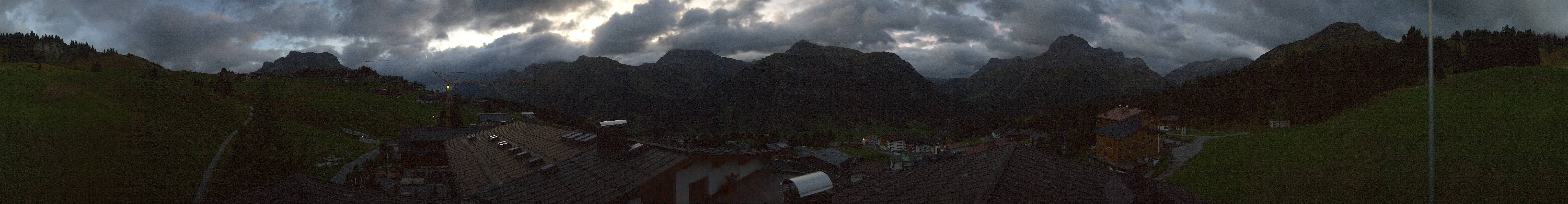 Archiv Foto Webcam Panorama Oberlech - Hotel Goldener Berg