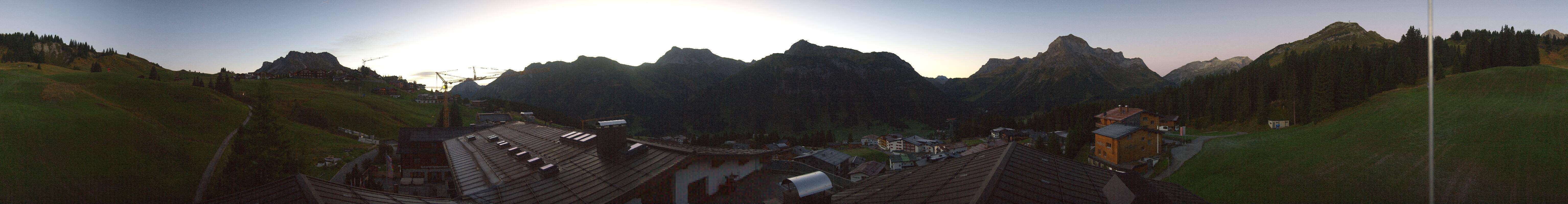 Archiv Foto Webcam Panorama Oberlech - Hotel Goldener Berg
