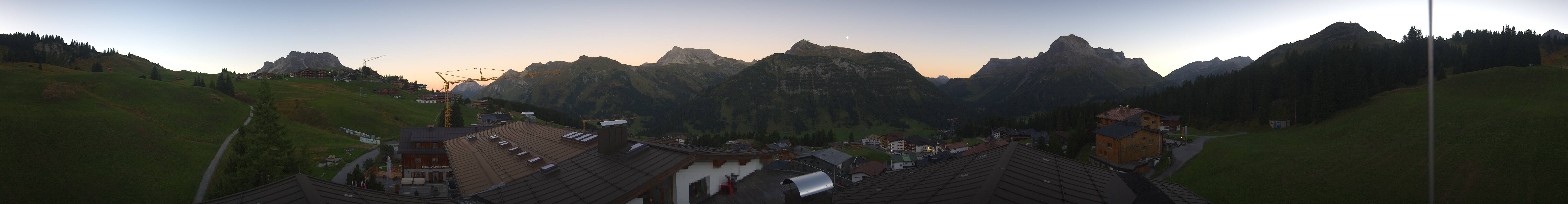 Archiv Foto Webcam Panorama Oberlech - Hotel Goldener Berg