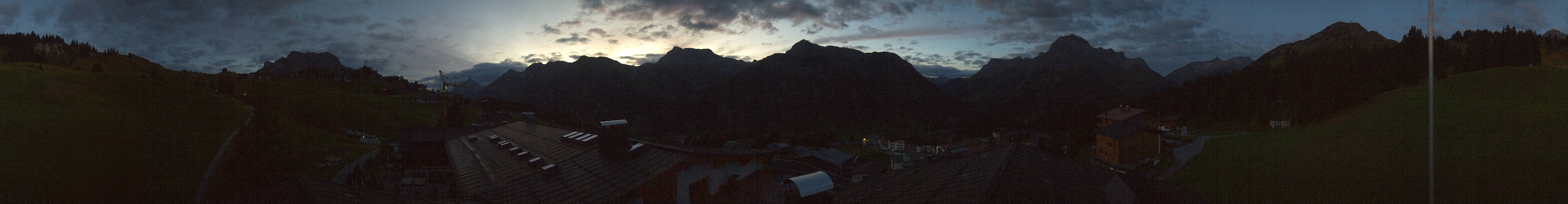 Archiv Foto Webcam Panorama Oberlech - Hotel Goldener Berg