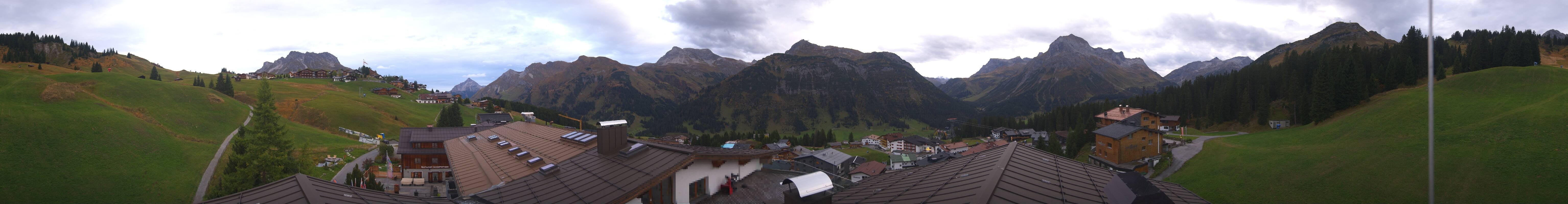 Archiv Foto Webcam Panorama Oberlech - Hotel Goldener Berg