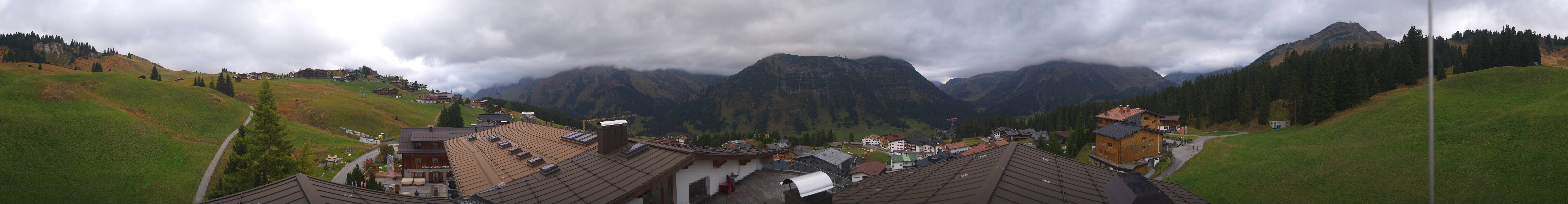 Archiv Foto Webcam Panorama Oberlech - Hotel Goldener Berg