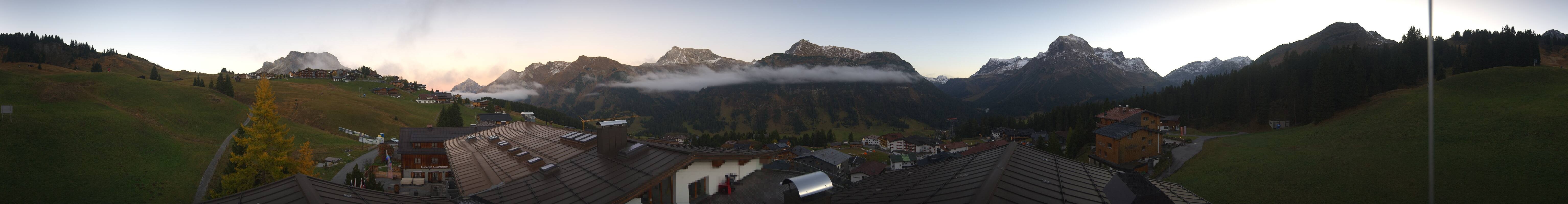 Archiv Foto Webcam Panorama Oberlech - Hotel Goldener Berg
