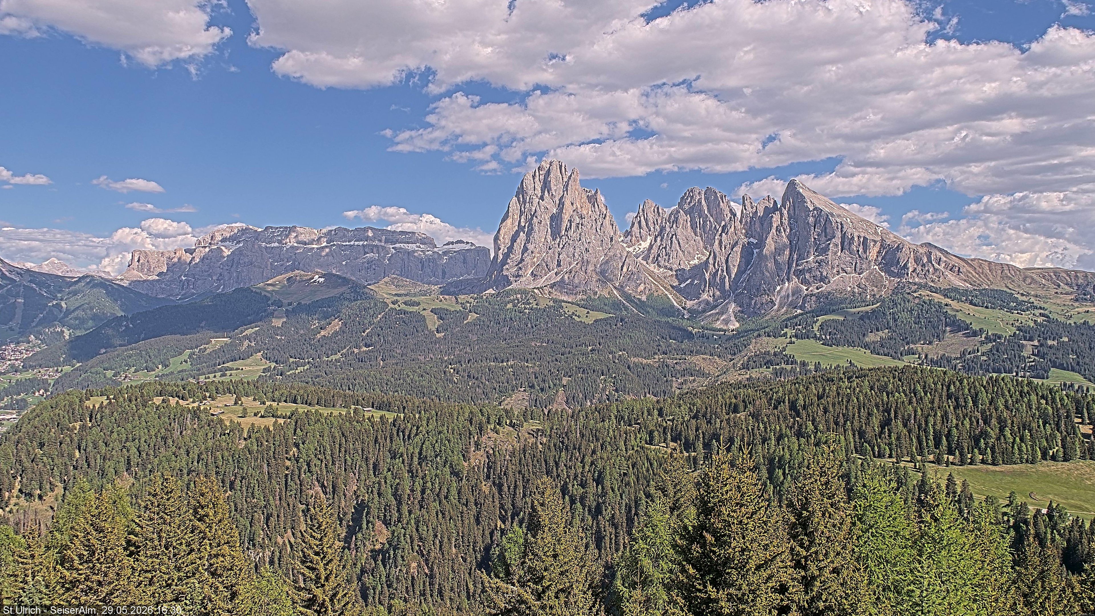 Archived image Webcam Vista Alpe di Siusi