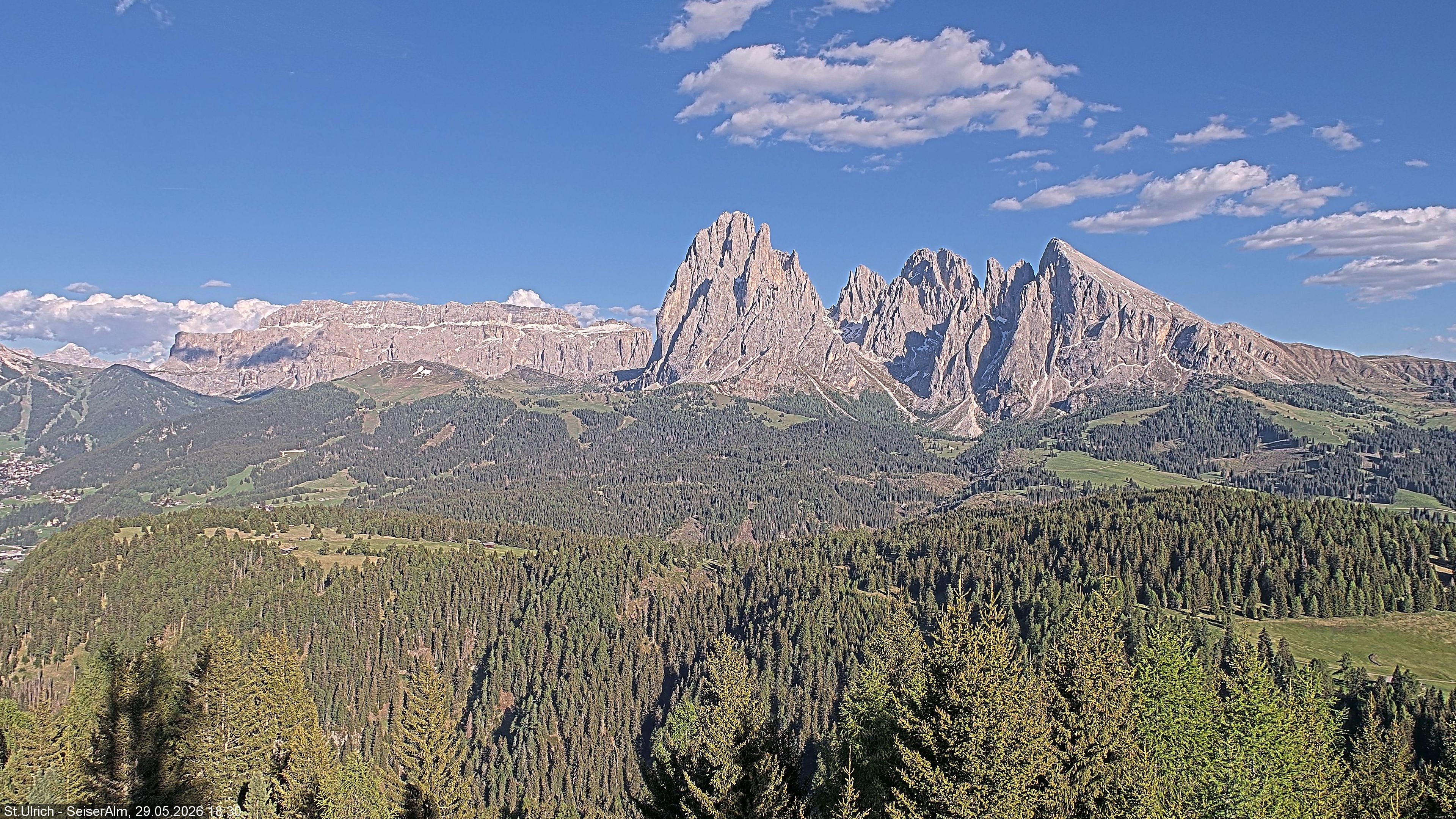 Archived image Webcam Vista Alpe di Siusi
