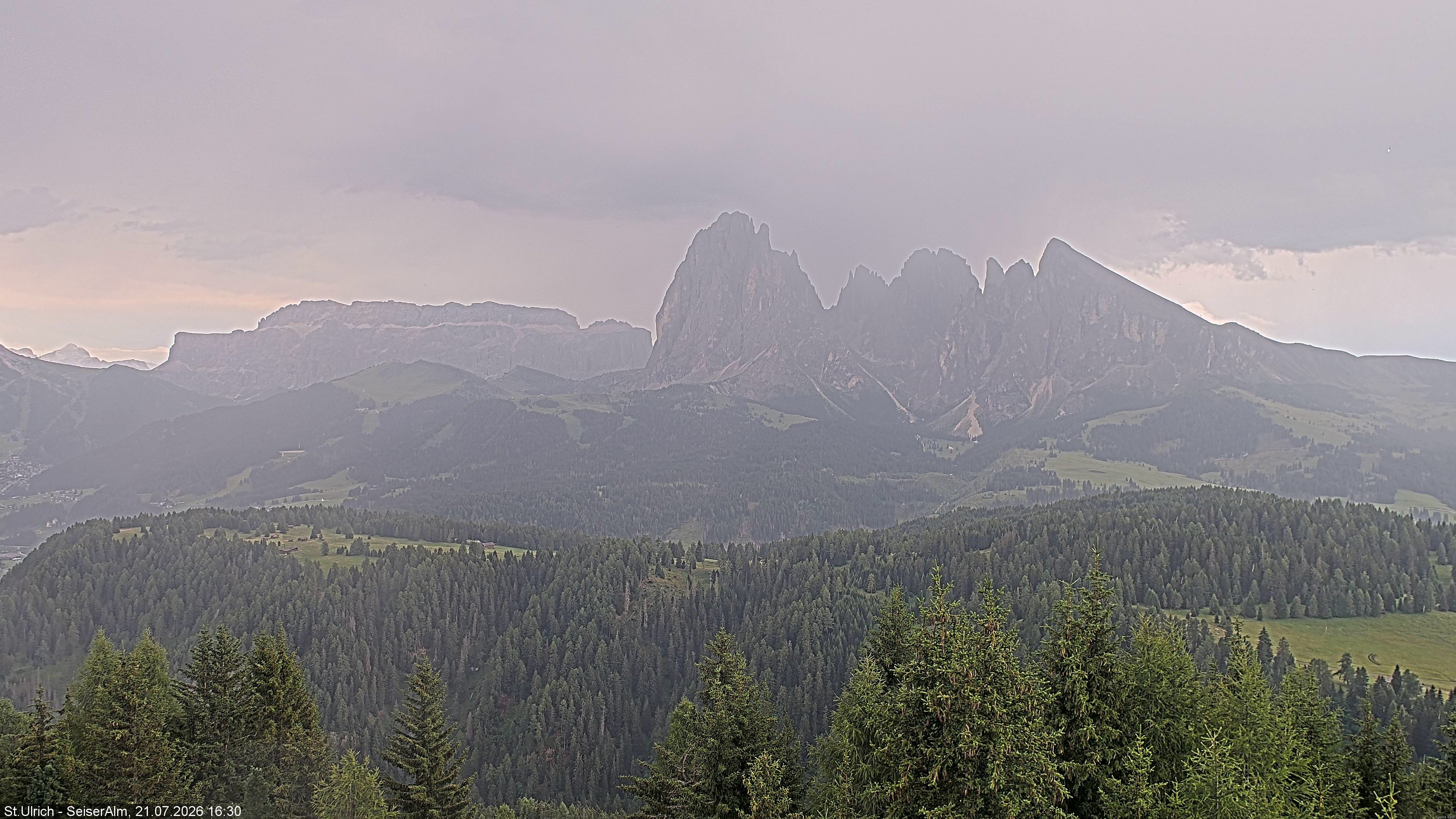 Archived image Webcam Vista Alpe di Siusi
