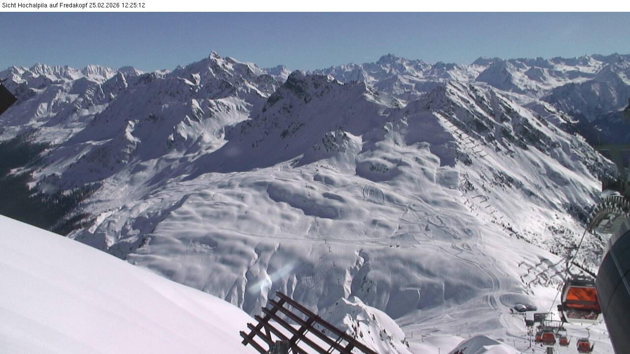 Archived image Webcam Hochalpila Gondola 