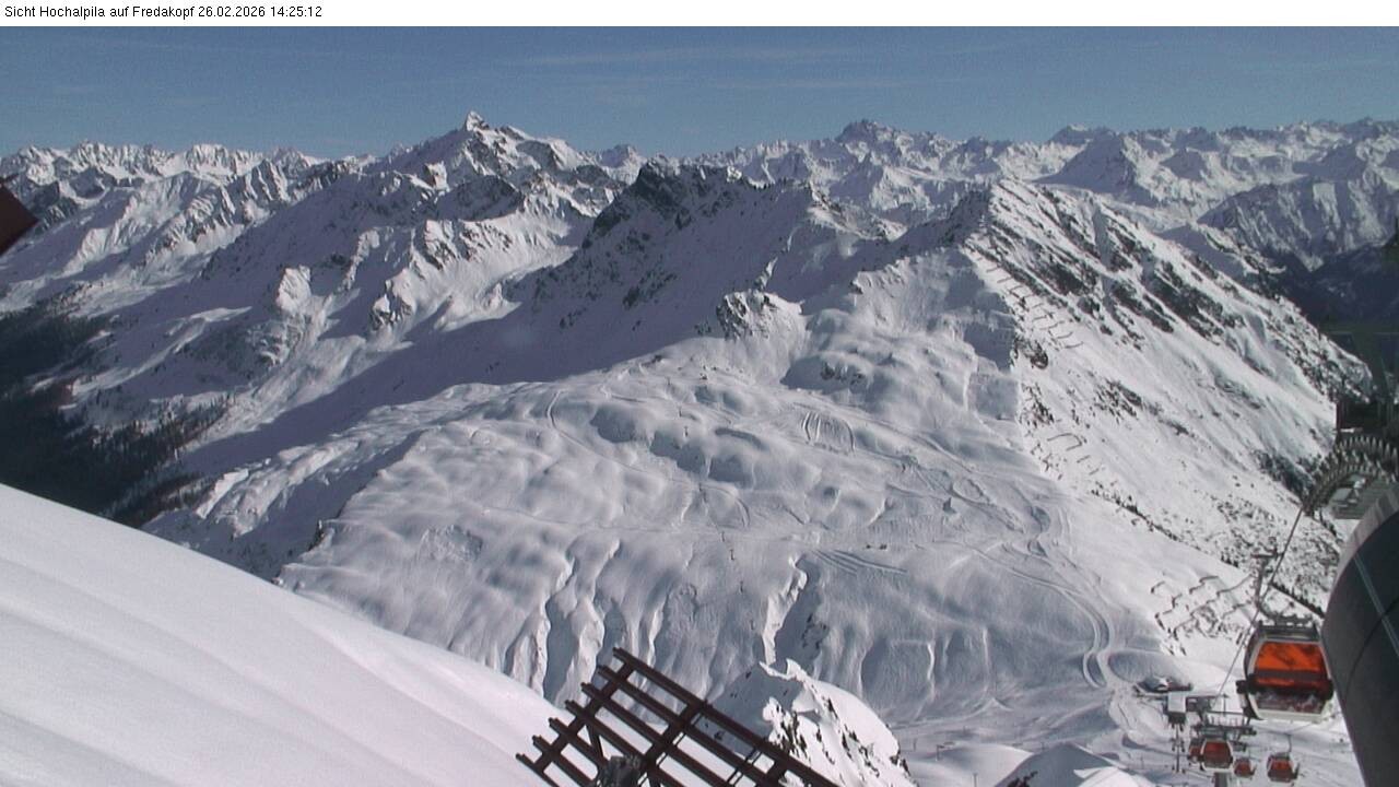 Archived image Webcam Hochalpila Gondola 