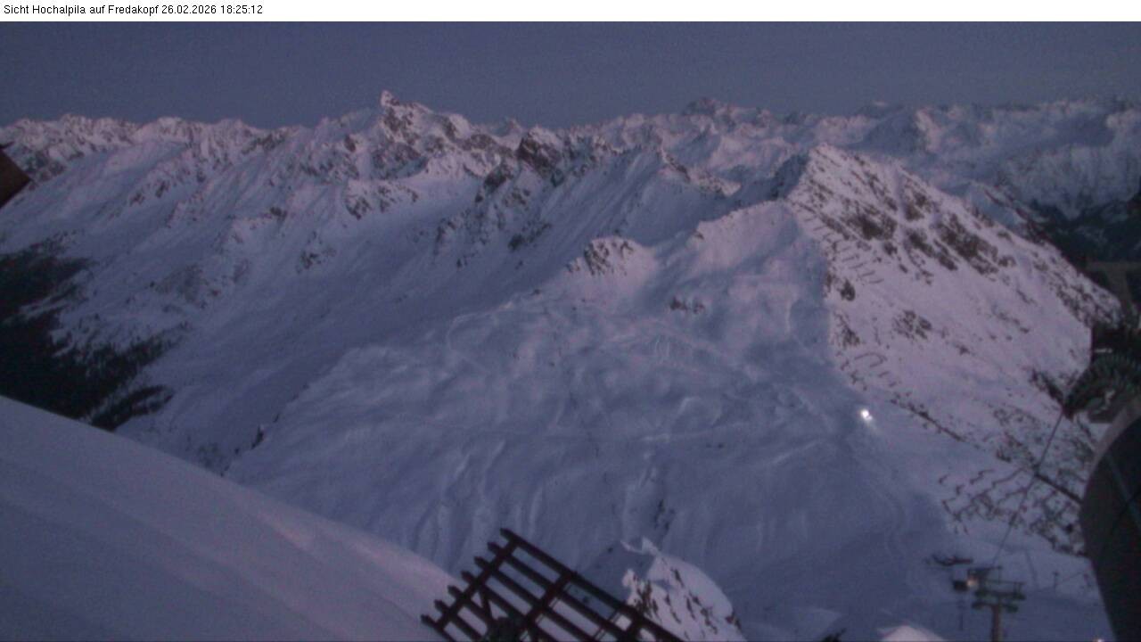 Archived image Webcam Hochalpila Gondola 