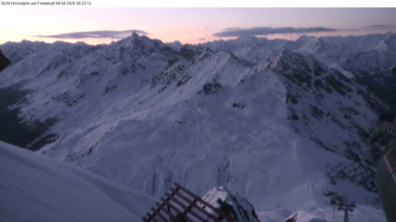 Archived image Webcam Hochalpila Gondola 