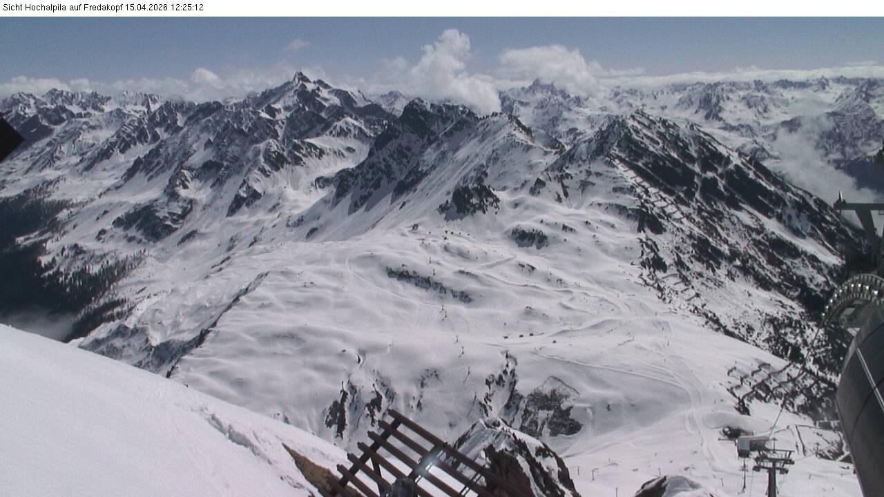 Archived image Webcam Hochalpila Gondola 