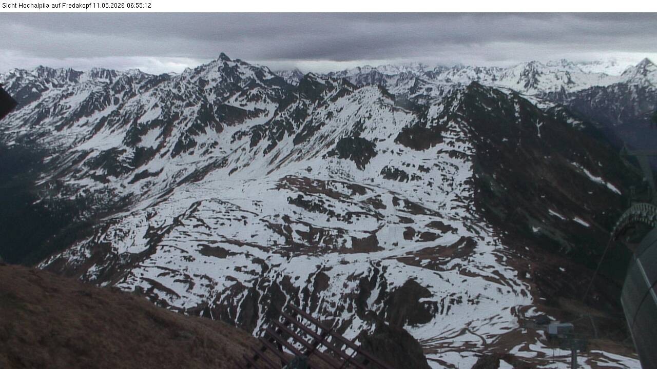 Archived image Webcam Hochalpila Gondola 