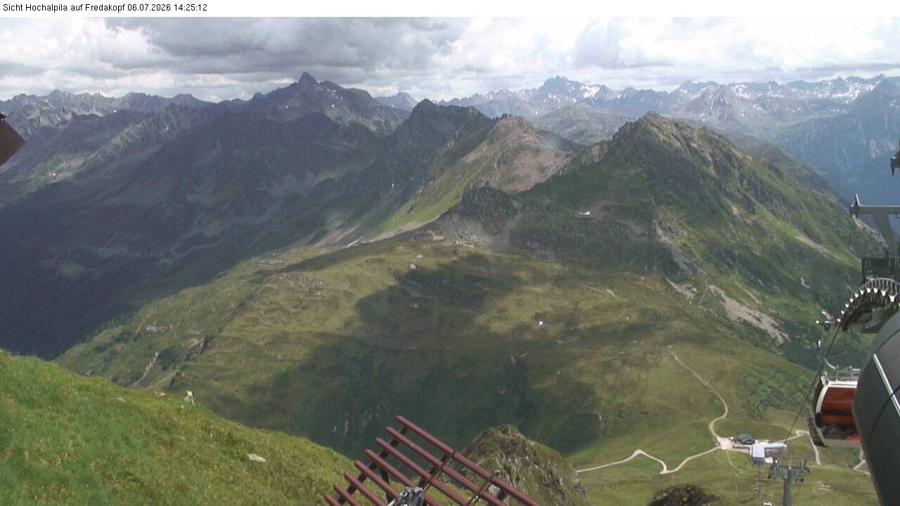 Archived image Webcam Hochalpila Gondola 