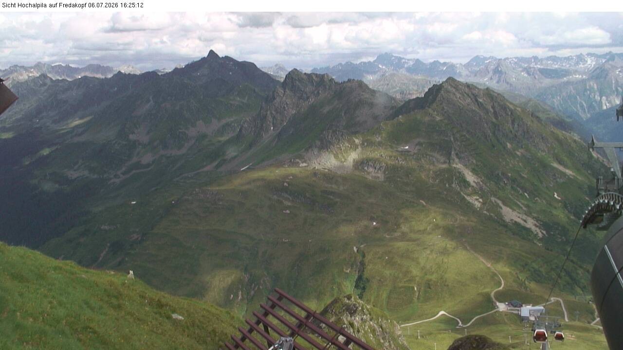 Archived image Webcam Hochalpila Gondola 