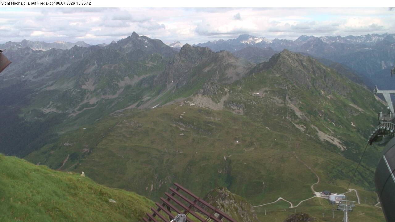 Archived image Webcam Hochalpila Gondola 