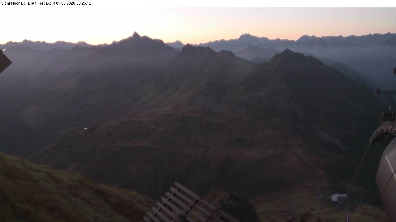Archived image Webcam Hochalpila Gondola 