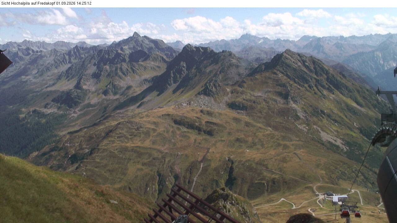 Archived image Webcam Hochalpila Gondola 