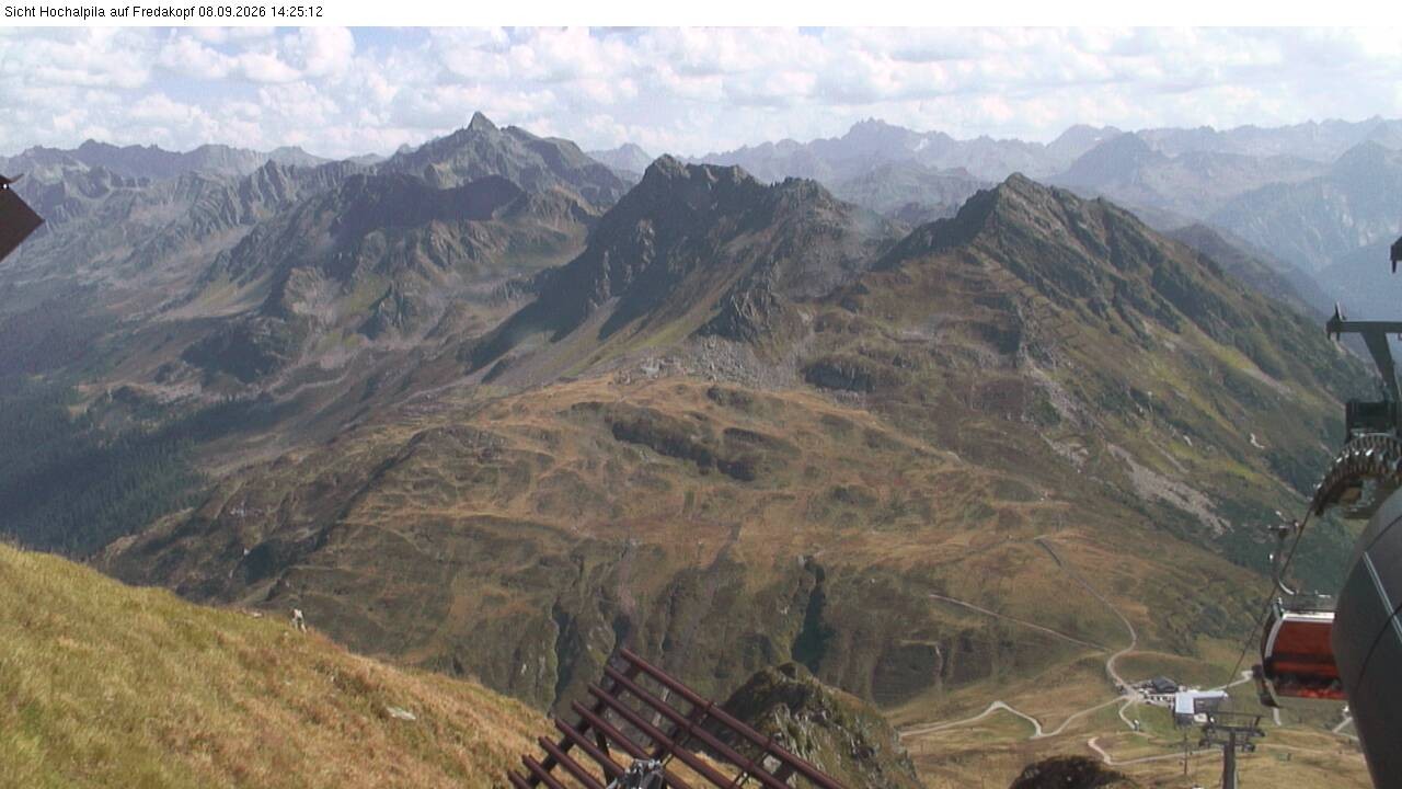 Archived image Webcam Hochalpila Gondola 