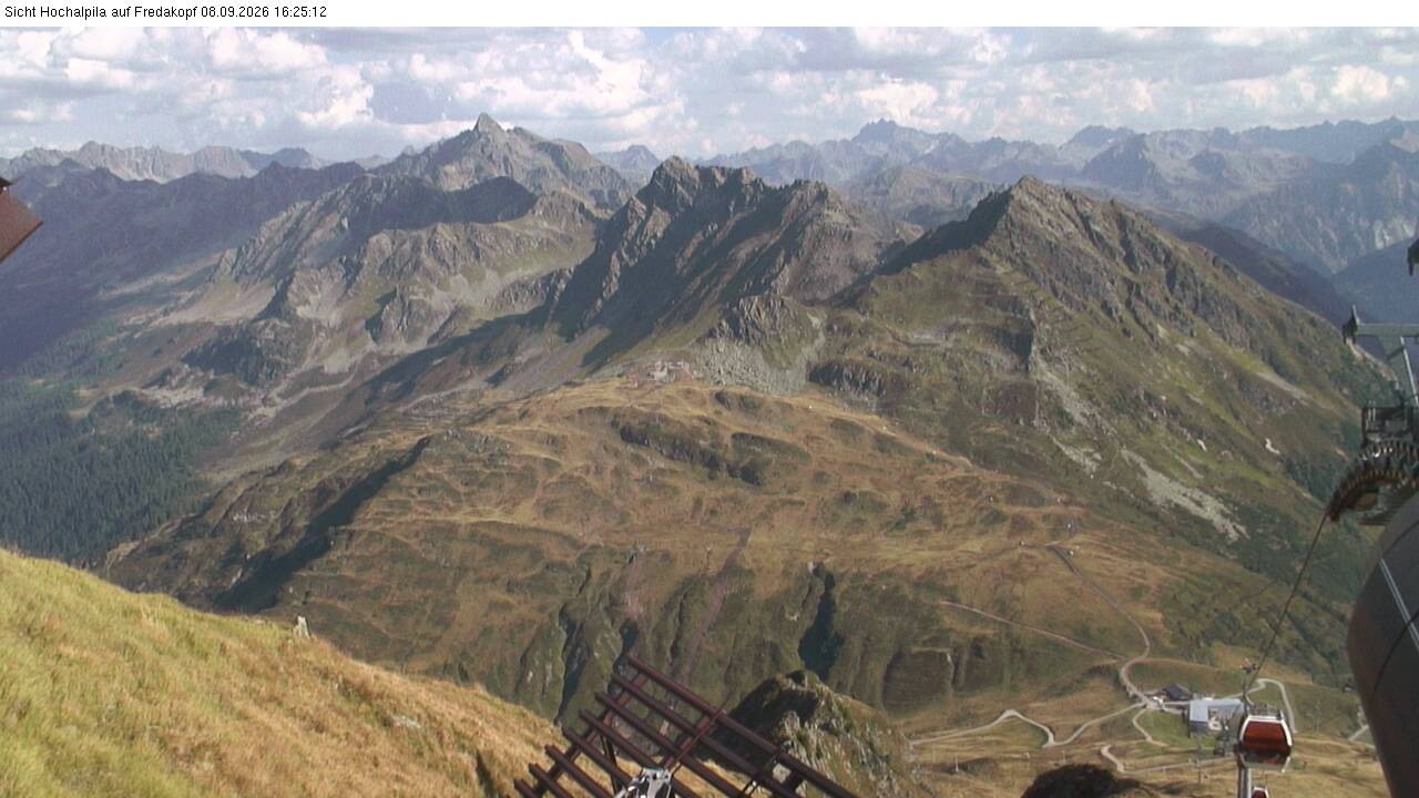 Archived image Webcam Hochalpila Gondola 