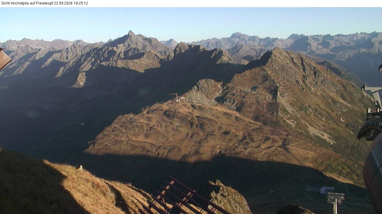 Archived image Webcam Hochalpila Gondola 