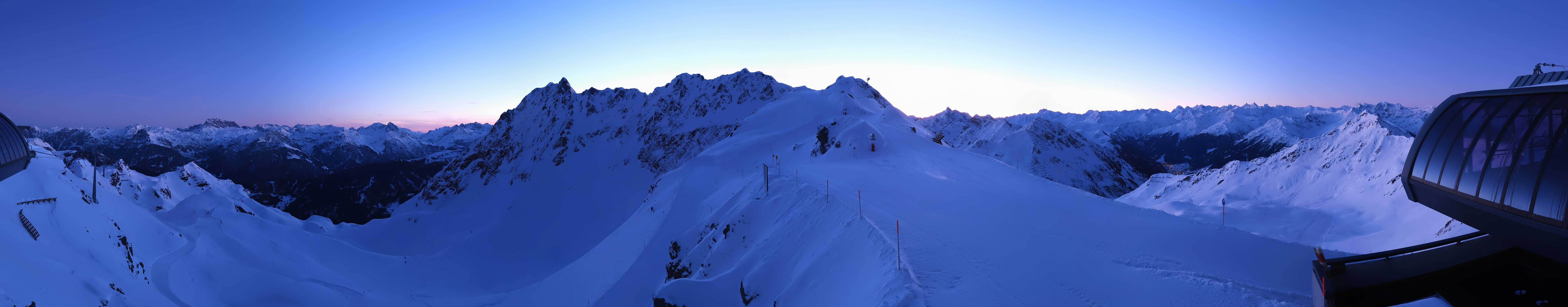 Archived image Webcam Panorama Gondola - Silvretta Montafon