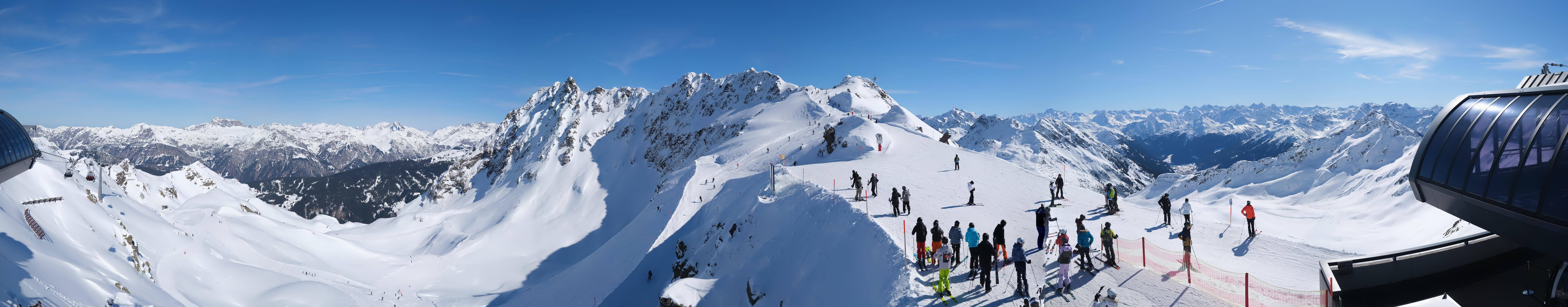 Archived image Webcam Panorama Gondola - Silvretta Montafon