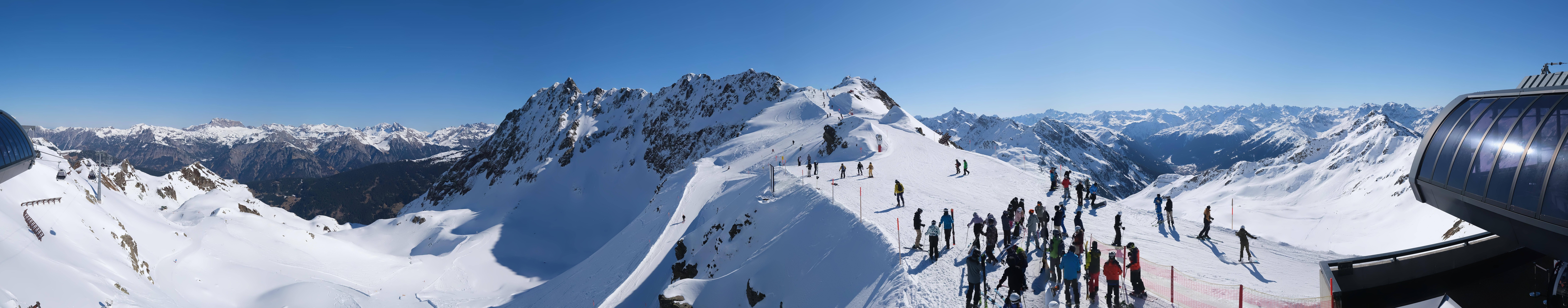 Archived image Webcam Panorama Gondola - Silvretta Montafon