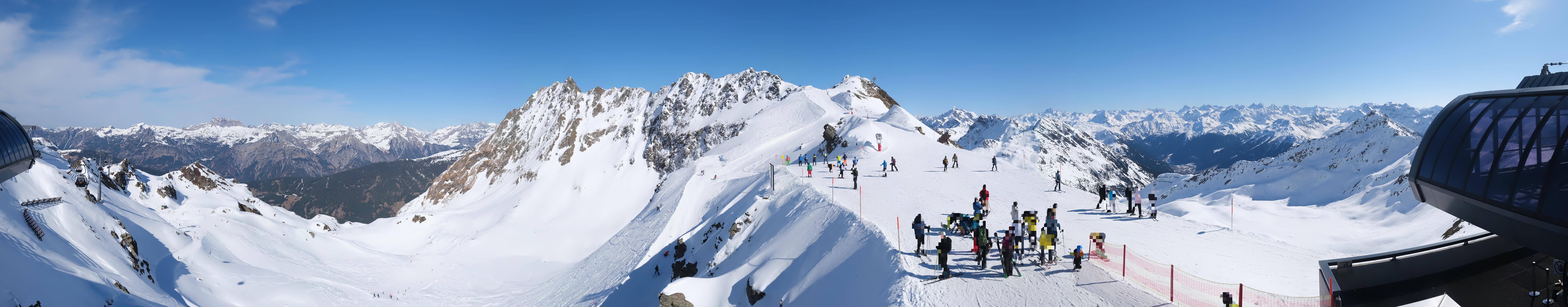 Archived image Webcam Panorama Gondola - Silvretta Montafon