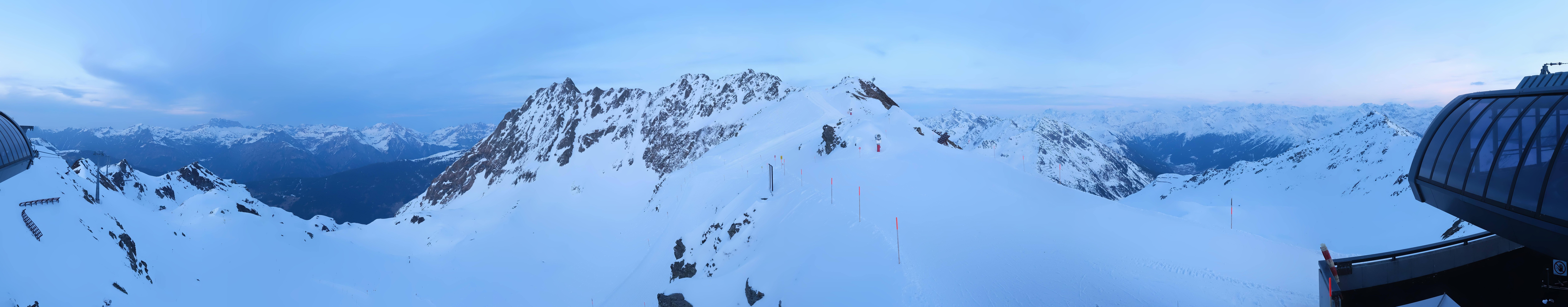 Archived image Webcam Panorama Gondola - Silvretta Montafon