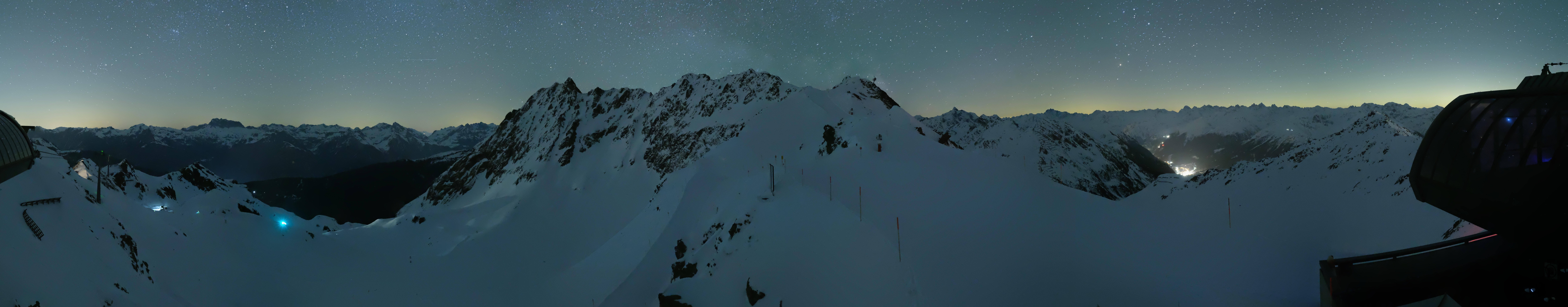 Archived image Webcam Panorama Gondola - Silvretta Montafon