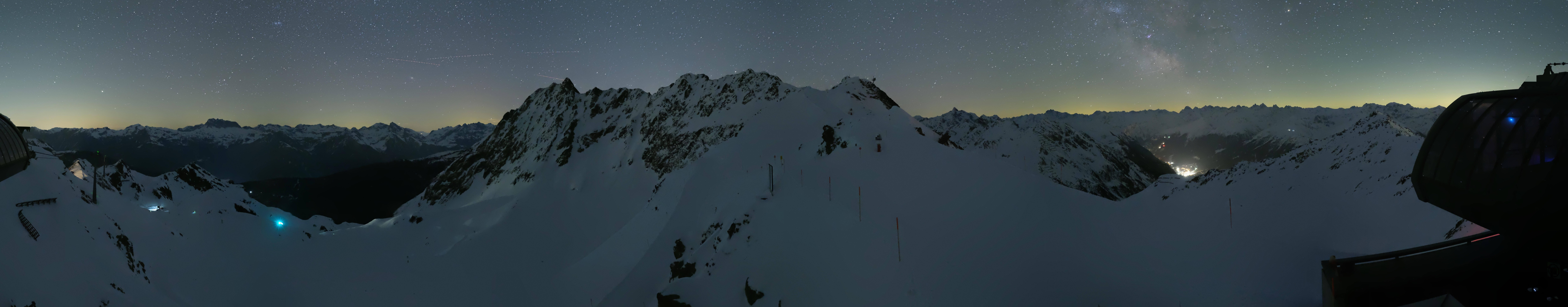 Archived image Webcam Panorama Gondola - Silvretta Montafon