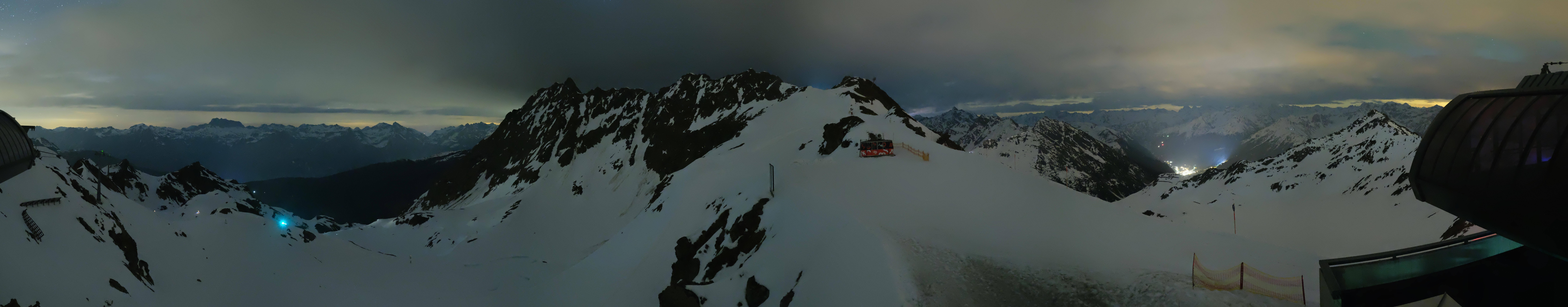 Archived image Webcam Panorama Gondola - Silvretta Montafon