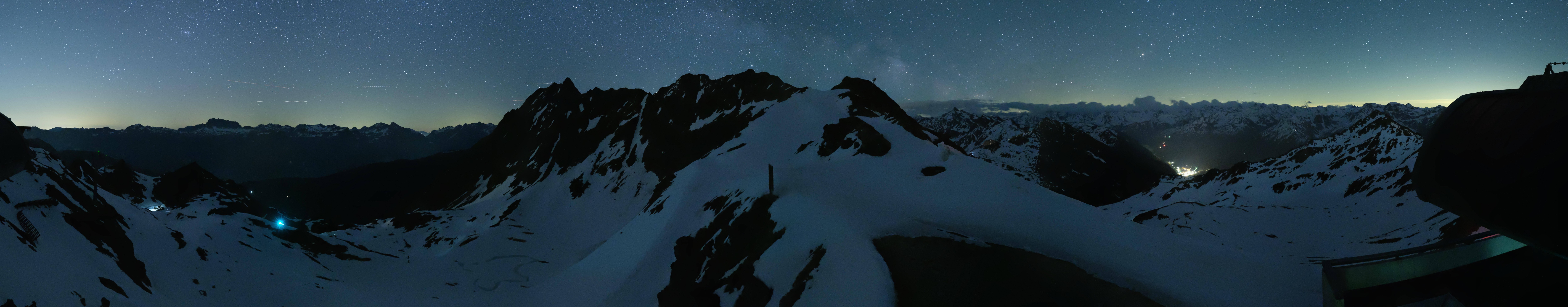 Archived image Webcam Panorama Gondola - Silvretta Montafon