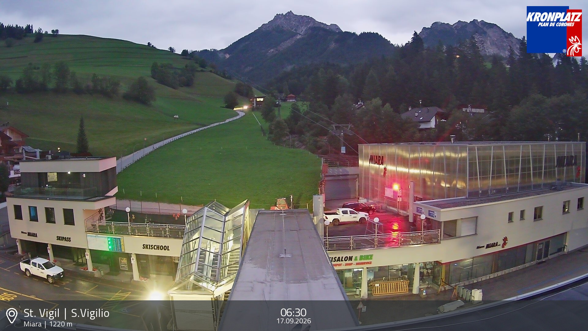 Archived image Webcam Base station Miara, Plan de Corones