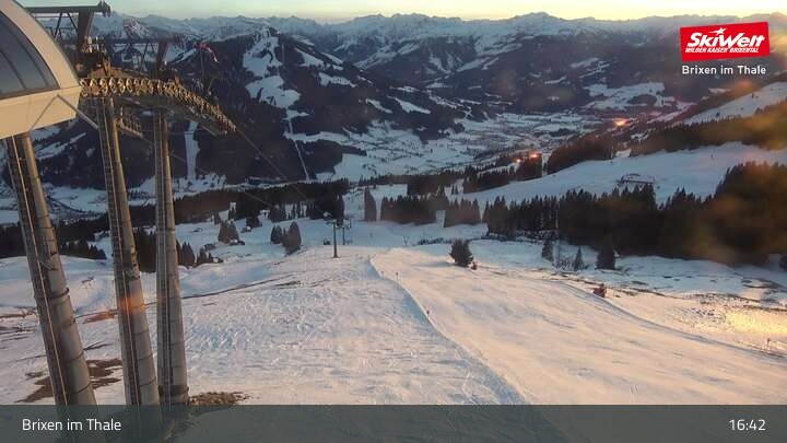 Archiv Foto Webcam Bergstation Jochbahn, Brixen im Thale